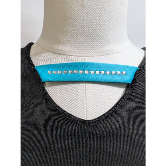 Talk of the Walk Black Multi Color Cutout Sleeve Top Small NWT - Picture 5 of 8